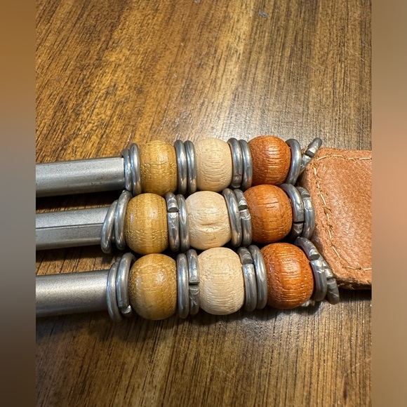 Vintage Ann Taylor Wood Bead South Western Leather Belt Size Medium - Picture 2 of 6